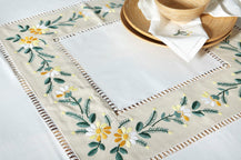 Σετ 3τμχ Τραπεζομάντηλο & Καρέ Αιγαίον με Κέντημα 135X180 Cassia Yellow